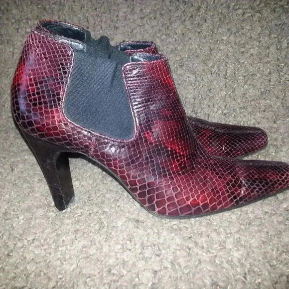 MOSCHINO CHEAP AND CHIC-Ankle Boots/Booties-Red Leather Snakeskin-Size 36.5-EX - Picture 4 of 7